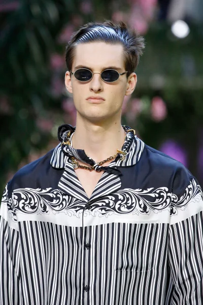 Look 72